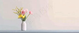 简约的墙面前有一瓶鲜花花束绿植，鲜艳清新新鲜室内装饰摄影图