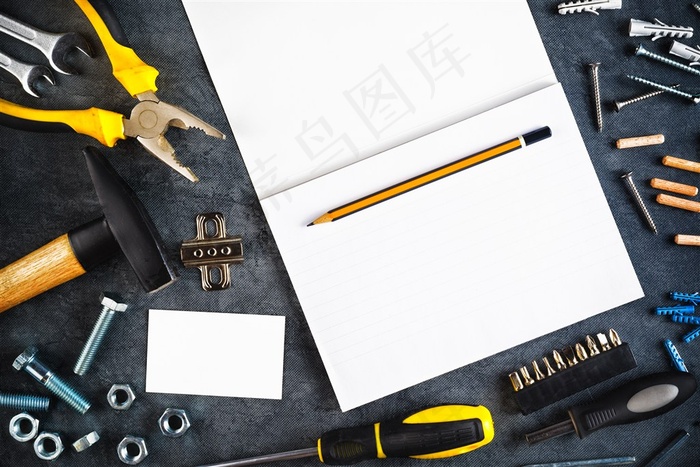 维修工具与笔记本高清图片素材