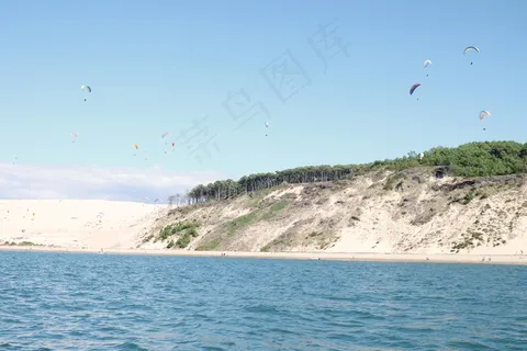 海边滑翔图片 海边滑翔图片