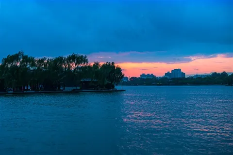 大明湖之湖心岛 大明湖之湖心岛