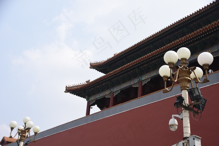 *屋檐建筑局部摄影图
