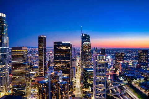 灯光璀璨唯美城市夜景图片 灯光璀璨唯美城市夜景图片