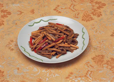 0805CC-005茶树菇炒牛柳 (1)