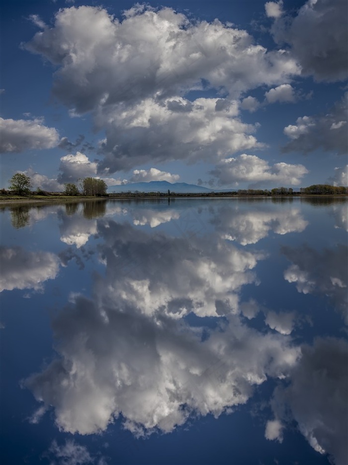 阴暗的乌云景色高清摄影素材图片