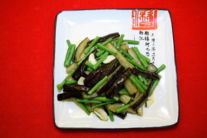  鲜豇豆炒茄子 