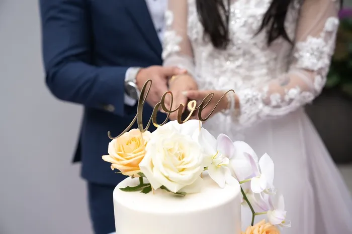 婚礼切蛋糕