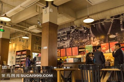 咖啡厅里的人们