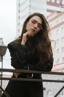 现代知性气质美女图片 现代知性气质美女图片