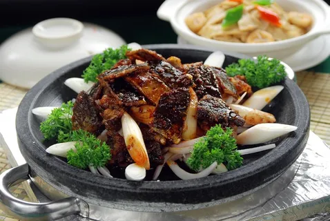 石锅煲类火锅川菜特色菜生爆大甲鱼