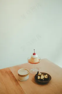 冰激凌奶昔下午茶图片 冰激凌奶昔下午茶图片