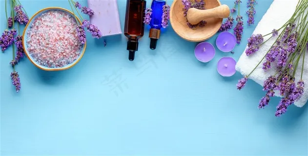 薰衣草和各类化妆品高清摄影图
