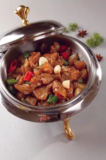 干锅美食焖锅湘菜麻辣香辣纸锅干锅牛蹄筋