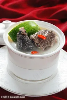 乌鸡炖小南瓜 乌鸡炖小南瓜