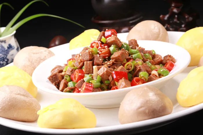 窝窝头炒牛肉 (2)