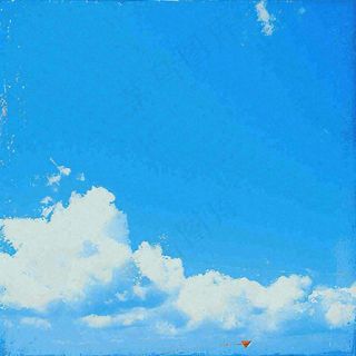 蓝色天空白云简约摄影图