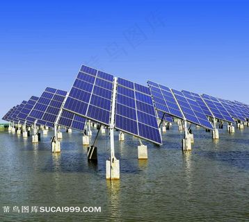 水面上的太阳能板