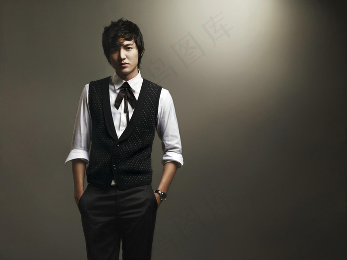 韩国李明浩图片下载