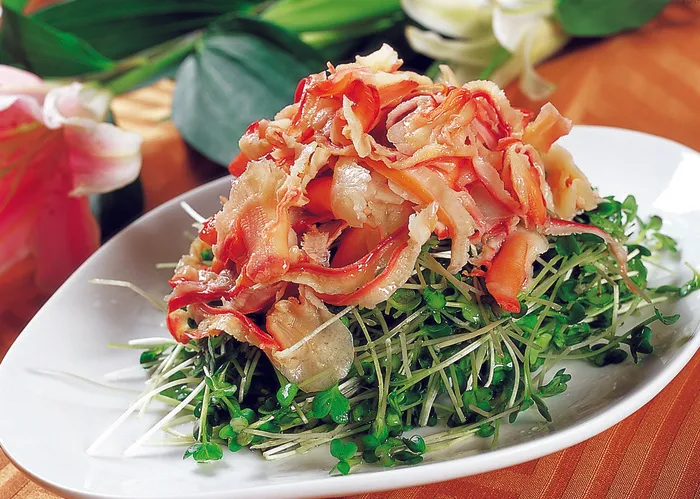 92LC79萝卜苗拌裙边