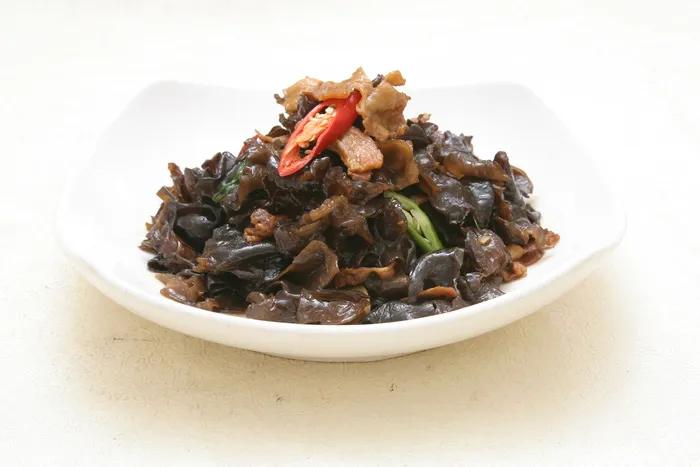 黑木耳炒肉18元