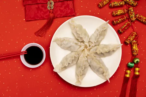 冬至鲜香好吃煮熟的饺子图片-第1张