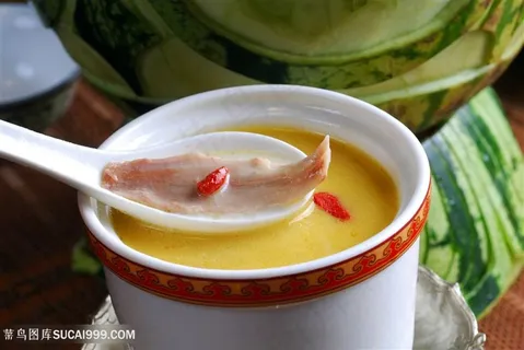 特色牛奶炖鸡 特色牛奶炖鸡