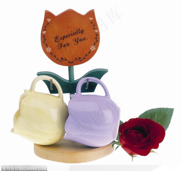 花饰小品-可爱的花瓣与杯子