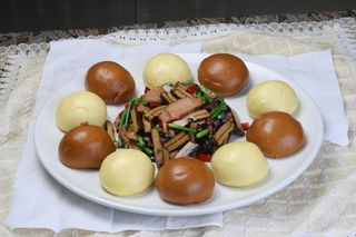 4豆干腊香肉  香辣虾