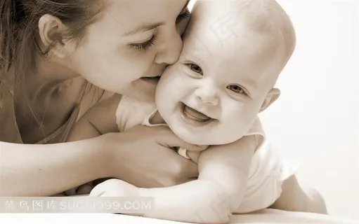 和妈妈玩耍的宝宝摄影图片 和妈妈玩耍的宝宝摄影图片