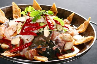 R00606鱼头焖鱼杂 (8)