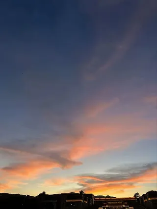 七彩晚霞落日风景图