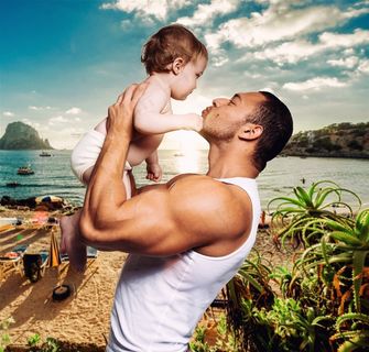 爸爸跟可爱女孩