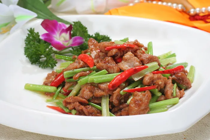 爆炒鹿肉 48元