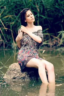 竖屏性感美女图片 竖屏性感美女图片