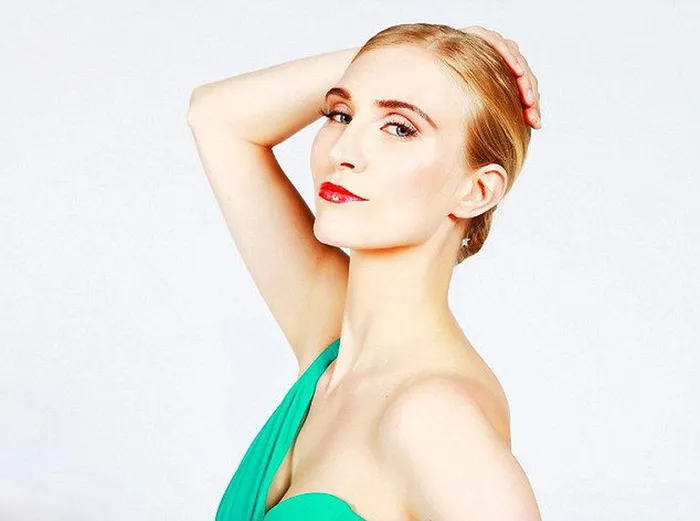 摄影图片人物美女模特照片