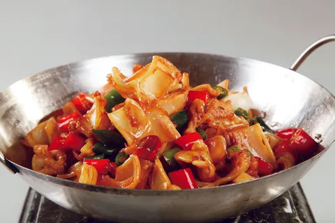 干锅美食焖锅湘菜麻辣香辣纸锅干锅黑羊脆