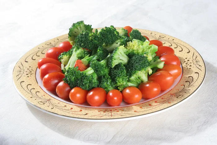 番茄炒西兰 18元