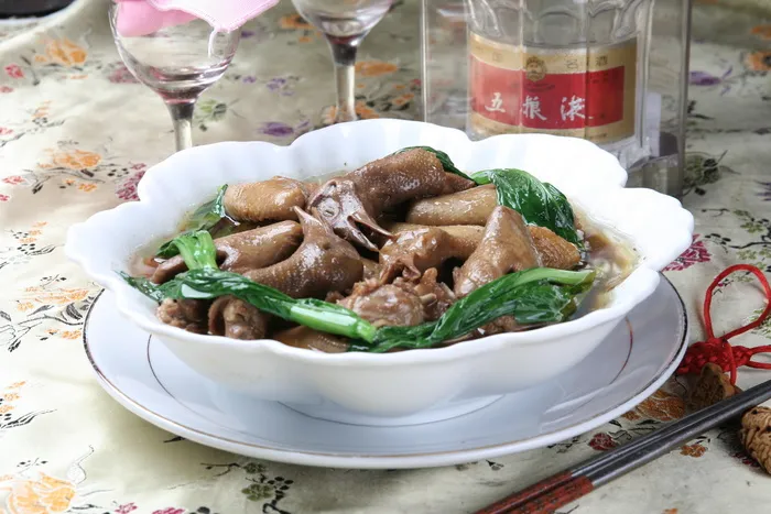 特色炖乳鸽 (2)