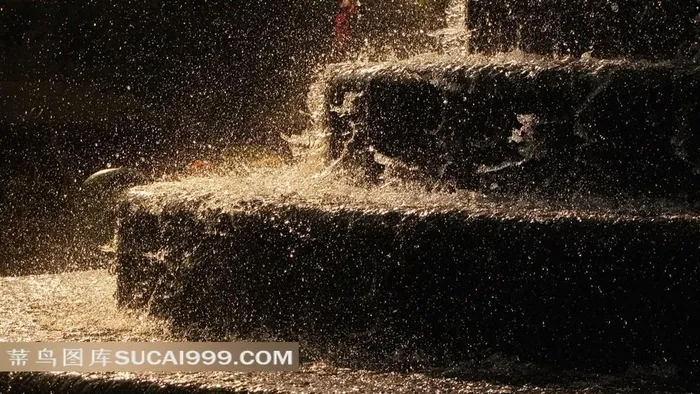 雨中古老的石阶图片