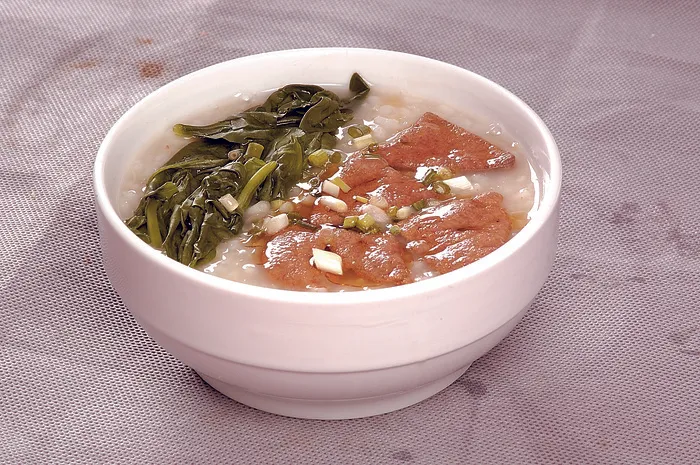 菠菜猪肝粥