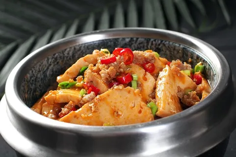 石锅煲类火锅川菜特色菜石锅老豆腐