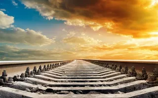 黄昏下遥远方向的轨道