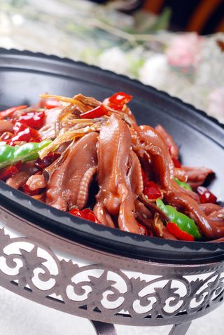 干锅美食焖锅湘菜麻辣香辣纸锅干锅鸭掌