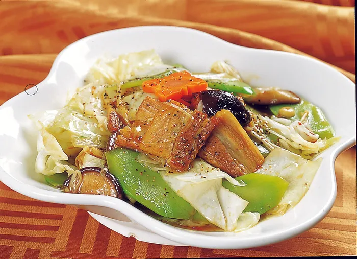 CXC01380黑椒五宝蔬炒咸猪肉