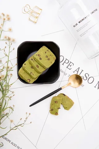 蛋糕店小蛋糕慕斯美食甜品图片