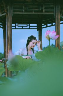 皮肤白皙细腻的古装美女图片 皮肤白皙细腻的古装美女图片