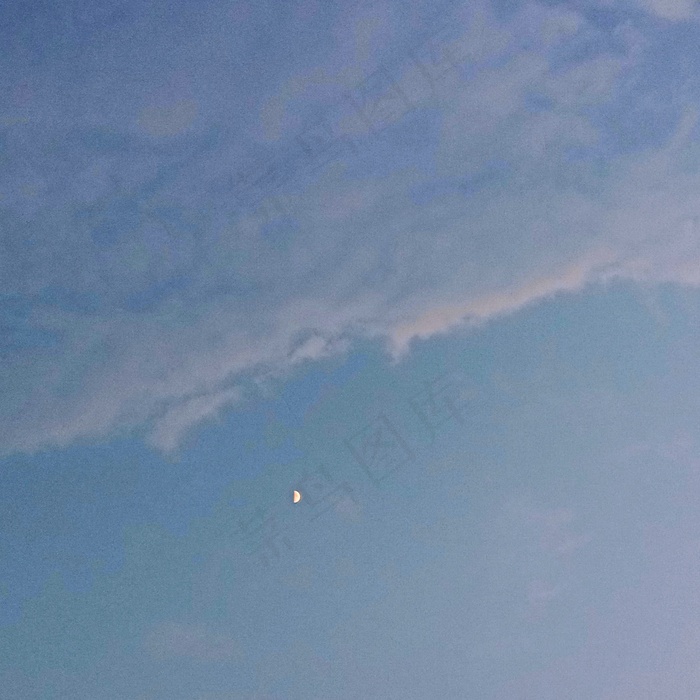 简约动漫风夜幕月牙