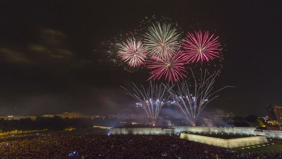 节日烟花灿烂图片