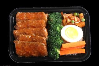 茄汁带鱼快餐盖浇饭产品成品高清大图餐盒装夜市小吃免扣