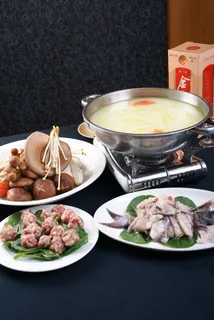 火锅麻辣烫锅底川菜河鲜---河鲜汤锅 