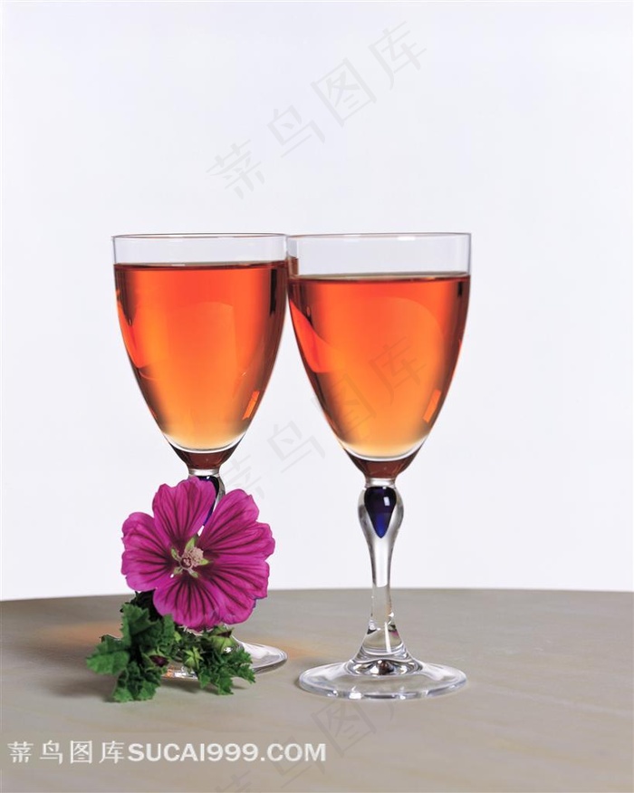 节日派对迷人香槟酒品广告